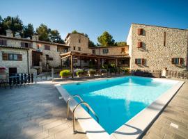 Albergo Fontanelle，位于克利通诺河畔坎佩洛的酒店