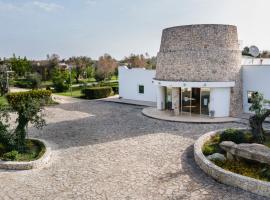 Dolmen Sport Resort，位于米内尔维诺迪莱切的酒店