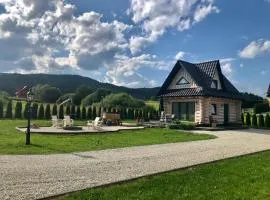 Bystry domek w Beskidach przy szlaku na Babią Górę