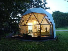 Młyn Hipolit glamping，位于Nowy Gaj的豪华帐篷