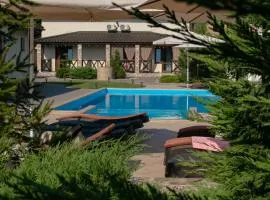 Oasis family apartments