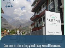 SERENE SUITES，位于达兰萨拉的酒店