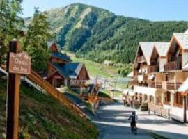 Oz Appartement cosy 3 chambres，位于Oz的酒店