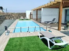 Villa Vista Volcan Lajares with heated pool