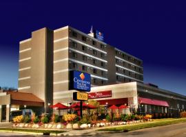 Centerstone Plaza Hotel Soldiers Field - Mayo Clinic Area，位于罗切斯特道奇中心机场 - TOB附近的酒店