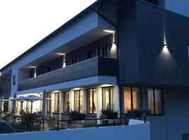 Hotel Monte Cimone，位于卡尔多纳佐的酒店