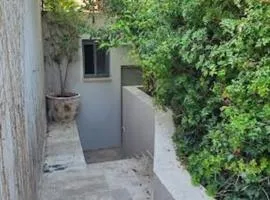 Charming modern country unit for rent