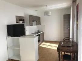 Grand Studio Manon en coeur de ville pour 2 p