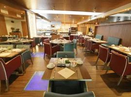 Hotel Es-salem BouIsmail，位于Fouka的酒店