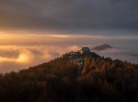 Hochwaldbaude，位于Hain的酒店