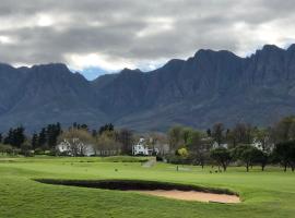 Erinvale Apartment on Erinvale Golf and Country Estate, Somerset West, Westkaap，位于开普敦的高尔夫酒店