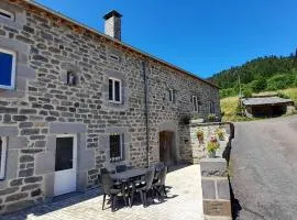 Chez Nave au pied du Meygal