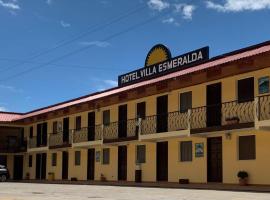 Hotel y Restaurante Villa Esmeralda，位于克萨尔特南戈的酒店