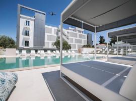 Ray Hotel Corfu，位于科孚镇的酒店