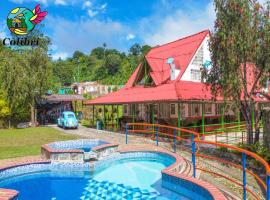 EcoHotel Colibrí Salento，位于Luna Park的酒店