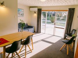 Flaxbourne Motels，位于Ward的汽车旅馆