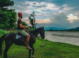 Nature Care Village- Rajaji National Park，位于瑞诗凯诗的乡村别墅