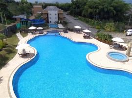 APTO WIFI+ AIRE AC +PISCINAS +JACUZZI +TOBOGAN+BBQ，位于拉特瓦伊达的酒店