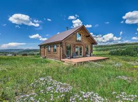 Heaven in the San Juan Mtns Astounding View!，位于Placerville的酒店