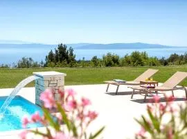 Luxury Panorama Vila with amazing Seaview in Gondolici 7 km from Rabac