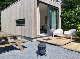 Modern Tiny House op rustig Watersportpark