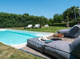 LITHARI Luxury Villa with Private Pool, Your Perfect Retreat, Crete，位于阿基欧斯尼古拉斯的酒店