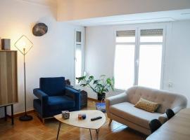 Apartamento Único en Plaza del Pilar，位于萨拉戈萨的带停车场的酒店