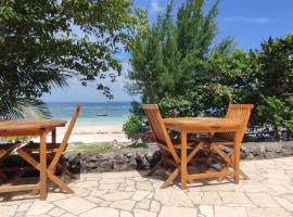 Bara Beach Bungalows，位于比拉的酒店