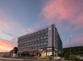 Yeosu Ungcheon Hotel First City，位于丽水市的酒店