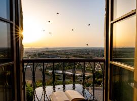 克拉皇宮城堡酒店，位于姆迪纳马耳他展览及会议中心附近的酒店