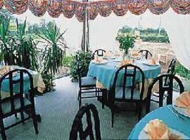 Minotel Aire de la Baie，位于卡朗唐的酒店
