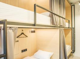 CAPSULE HOTEL & HOSTEL，位于哈尔科夫的酒店