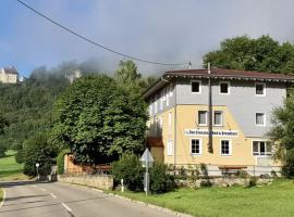 TheCrossing Bed & Breakfast，位于Hausen im Tal的低价酒店