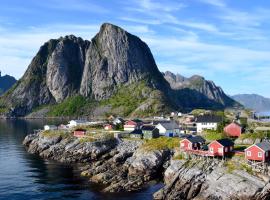 The Manor House in Hamnøy，位于雷讷的木屋