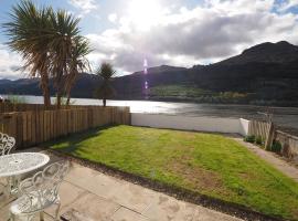 Arrochar Alps Apartment，位于阿罗柴尔的酒店