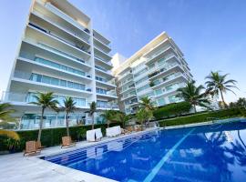 Apartamento en Cartagena con vista al mar，位于卡塔赫纳的带按摩浴缸的酒店