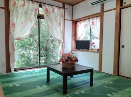 海の京都VILLA～薔薇の別荘～，位于舞鹤市的酒店