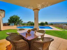 Luxurius Villa with private pool