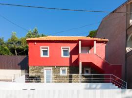 Red House Douro River Marina，位于贡多马尔的别墅