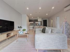 Brand New Lux 2 Bedroom Apartment，位于奥克兰QBE Stadium Function Centre附近的酒店
