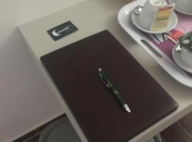 卡拉露娜酒店，位于比耶拉的酒店
