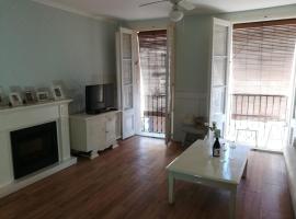 Reus, cosy apartment in the city's centre，位于雷乌斯的酒店