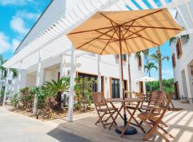 Hotel California Miyakojima Resort，位于宫古岛的酒店