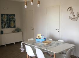 LoVi apartments Porto Palo，位于帕洛港的酒店