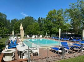 Hotel Luna，位于San Felice sul Panaro的酒店