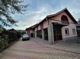 Pensiunea Colț de Rai，位于Corbi的酒店