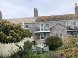 Beautiful Sea Front Cottage in the Ocean City