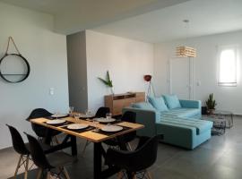 Seaside luxury apartment，位于赫索尼索斯的酒店