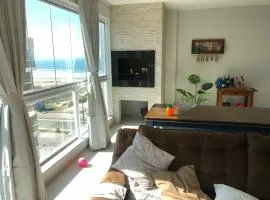 Apartamento em Laguna no Mar Grosso, com excelente localização, cobertura!