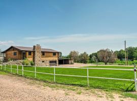 Cañon City Home 15 Mi to Royal Gorge Bridge!，位于卡农城的酒店
